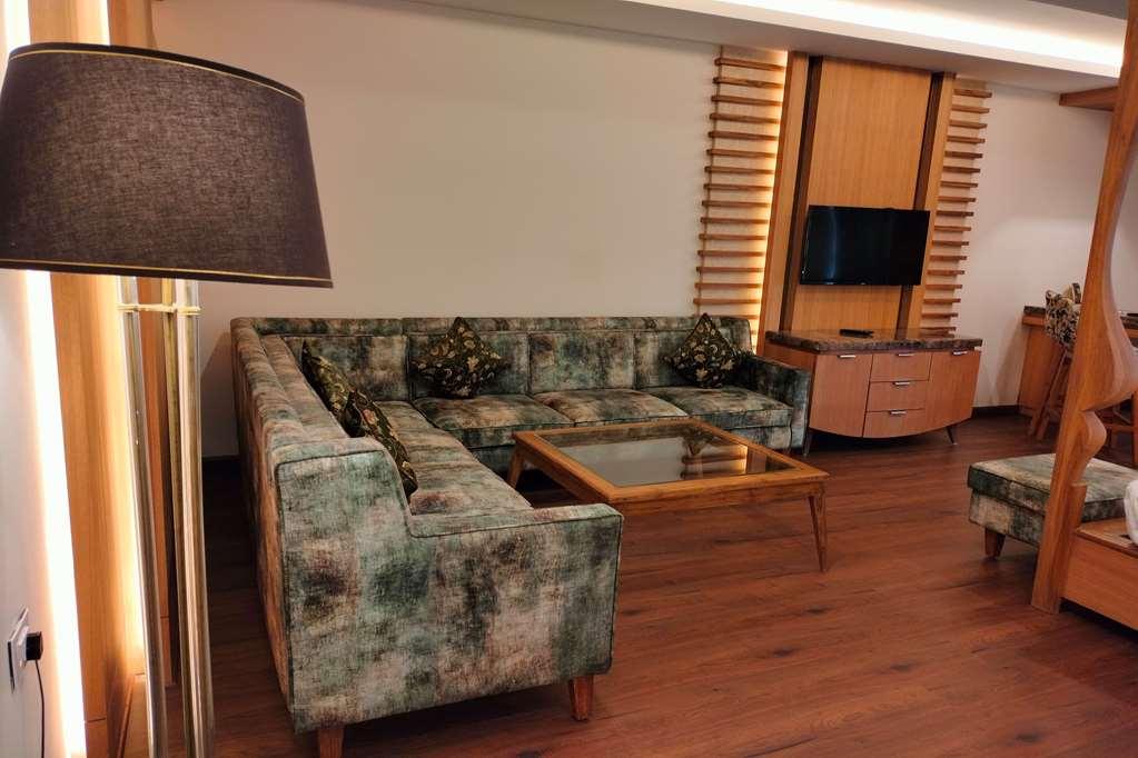 Ramada By Wyndham Varanasi Katesar Chandauli Cameră foto