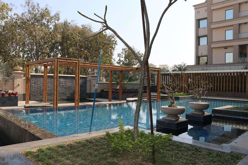 Ramada By Wyndham Varanasi Katesar Chandauli Facilități foto
